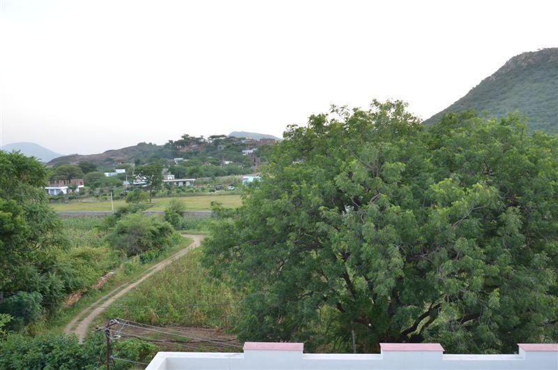 The Royale Country Retreat Bed & Breakfast Udaipur Exterior photo
